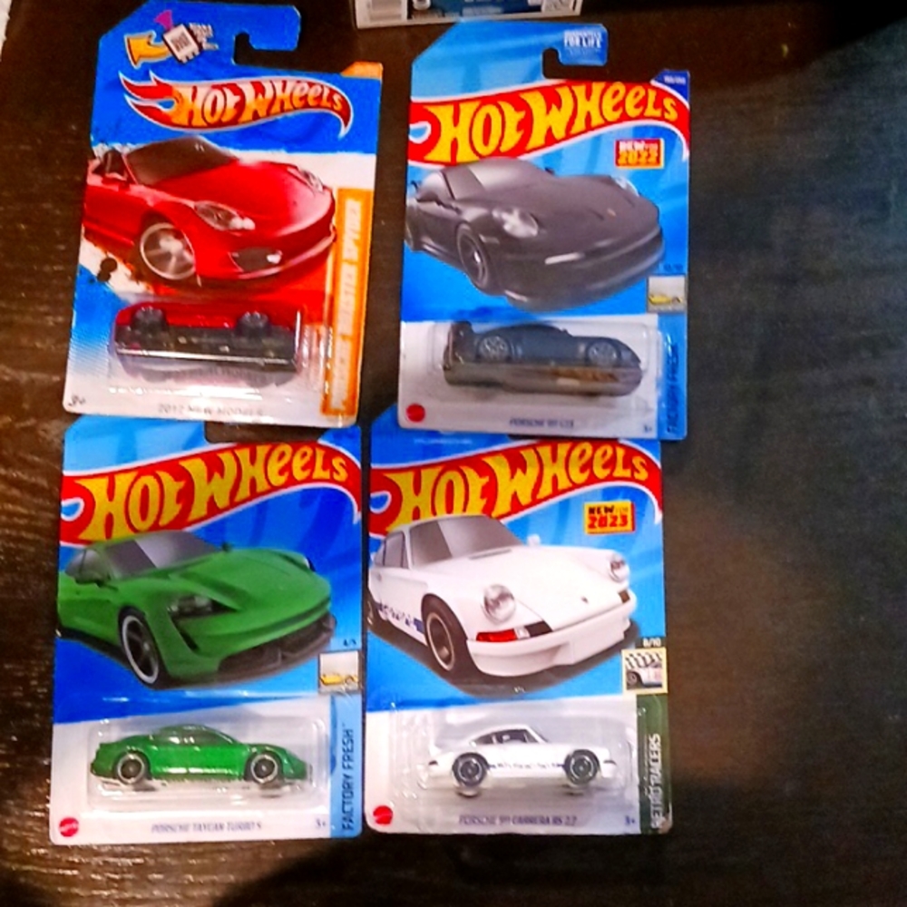 Hotwheels ( rare porches)